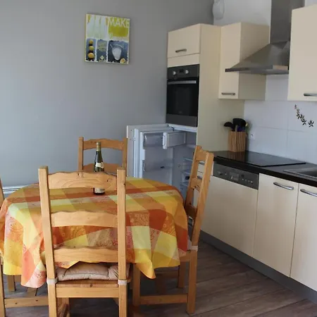 13 Impasse Du Rein Des Genievres Apartment *